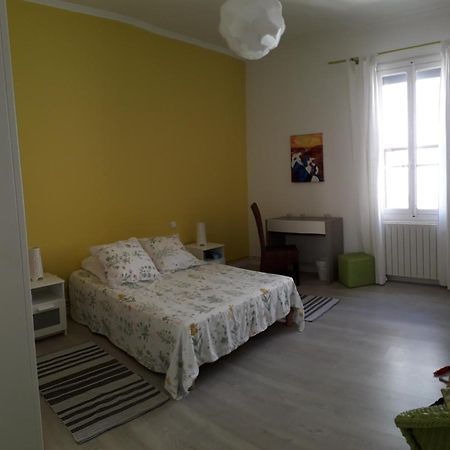 Appartement Chez Mme Claude à Aigues-Mortes Extérieur photo