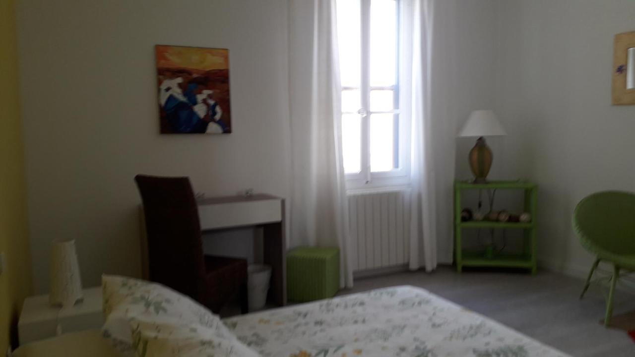 Appartement Chez Mme Claude à Aigues-Mortes Extérieur photo